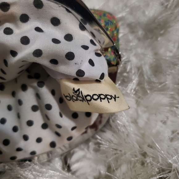 BlackPoppy / Charming Charlie Floral Wallet and Coin Pouch Set - Picture 10 of 12